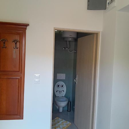 Apartmani Studio Apartmani Senjska Maslina 塞尼 外观 照片