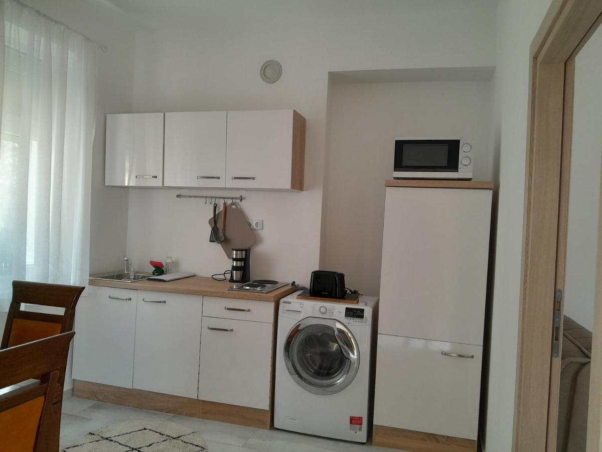 Apartmani Studio Apartmani Senjska Maslina 塞尼 外观 照片