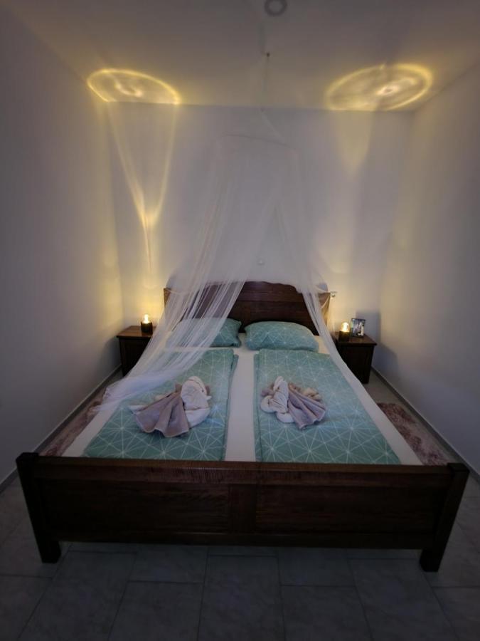 Apartmani Studio Apartmani Senjska Maslina 塞尼 外观 照片