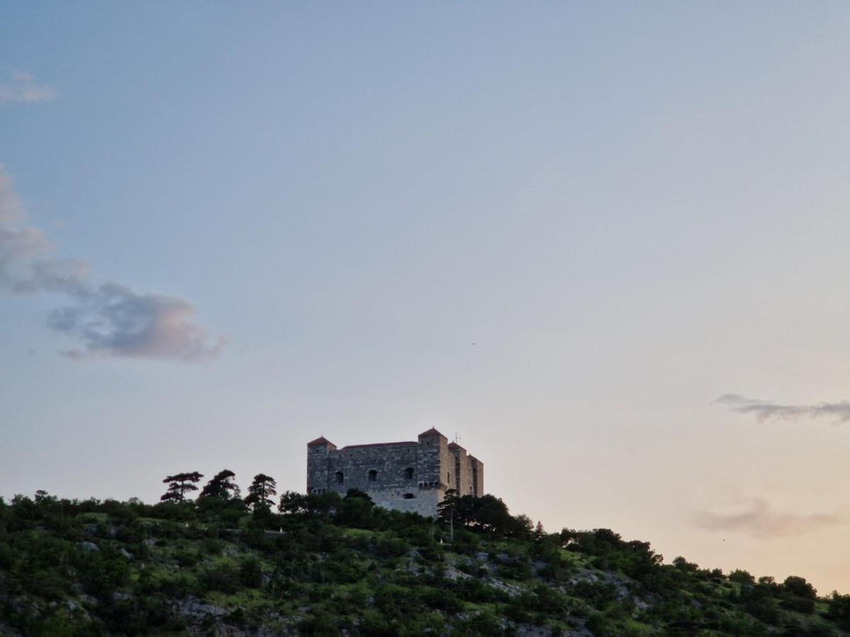 Apartmani Studio Apartmani Senjska Maslina 塞尼 外观 照片